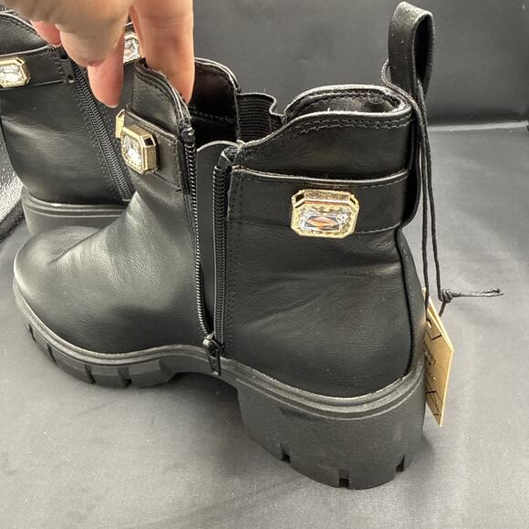Madden NYC Women's Black Rhinestone Chain Zip Lug Sole Chelsie Ankle Boots Sz 9 - Picture 2 of 13